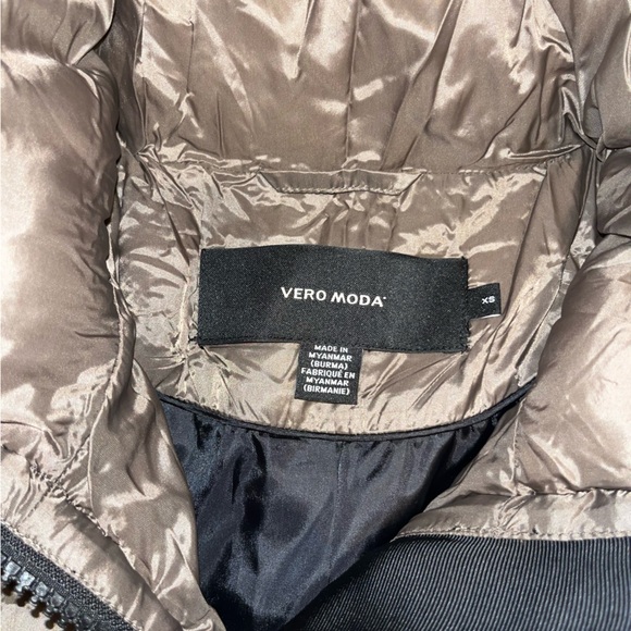 Vero Moda jacket - Picture 2 of 3